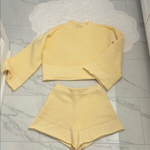 Knitted princess Polly cropped yellow two-piece set